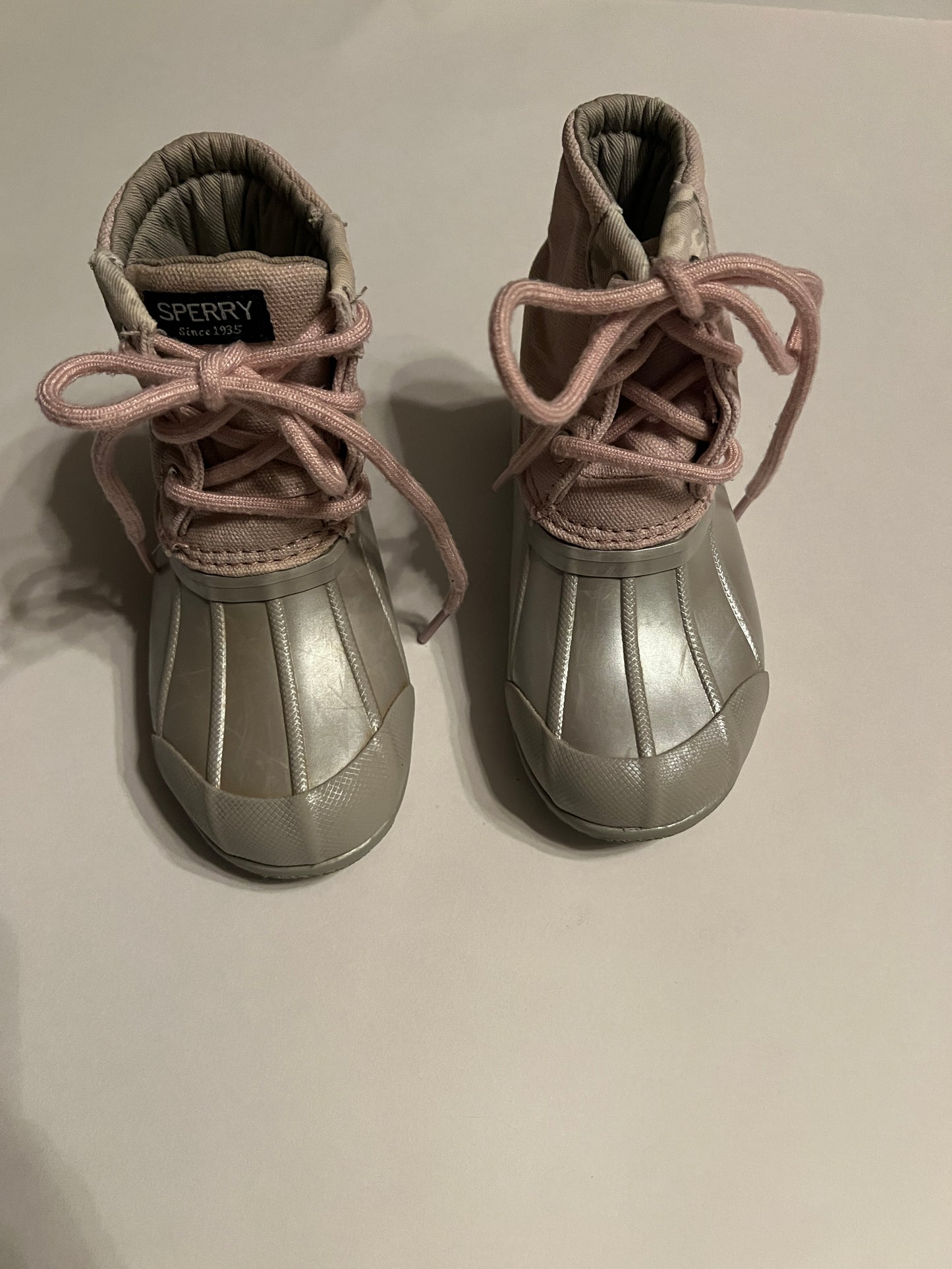 Girls Shoe 8 Pink and Silver Sperry Duck Boots With Pink Laces