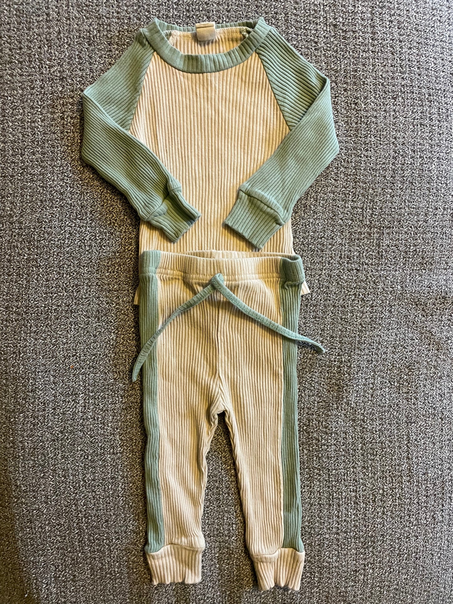 No name Size 80 2 piece outfit