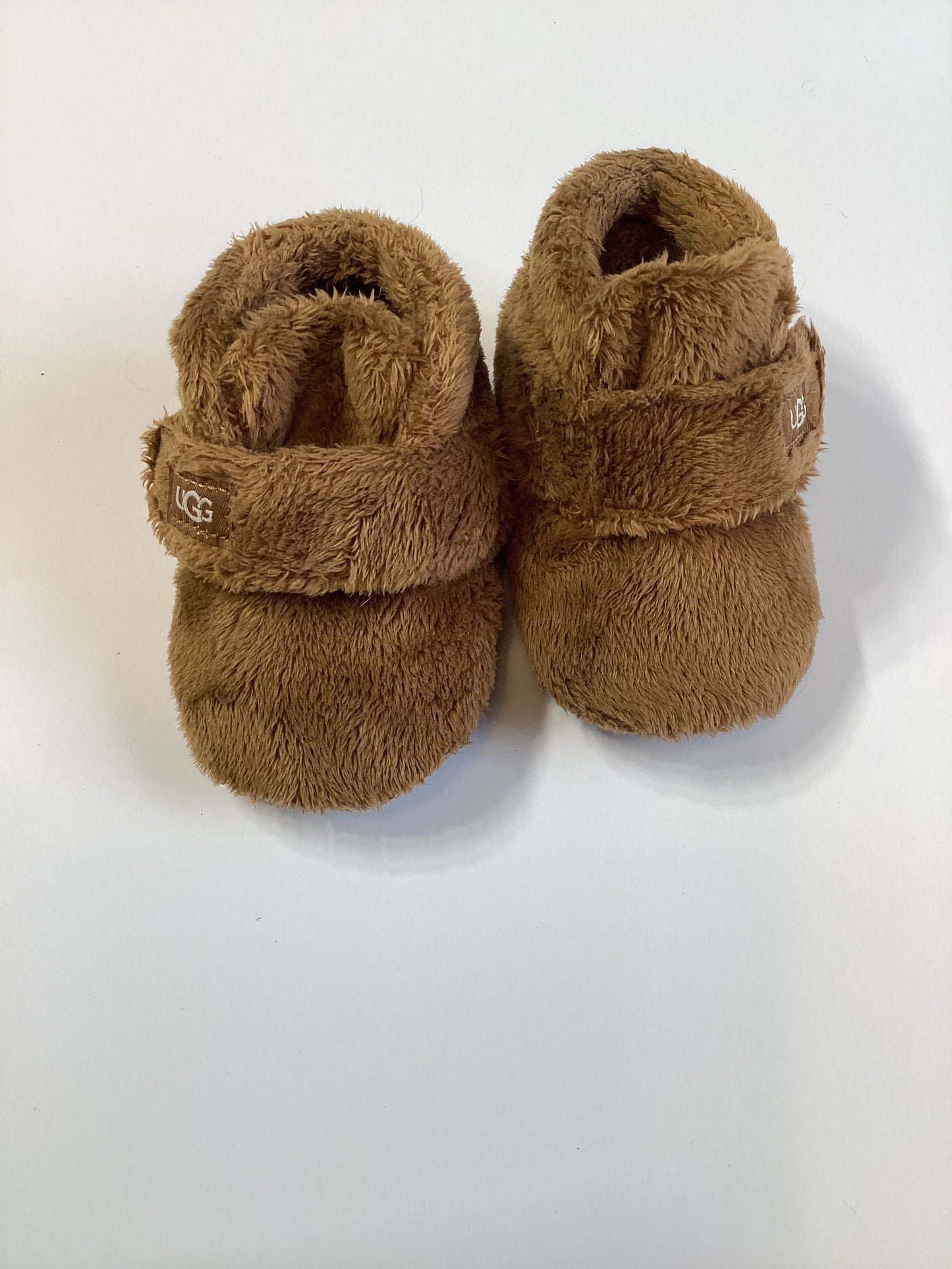 #129 REDUCED Infant Ugg size 2 booties