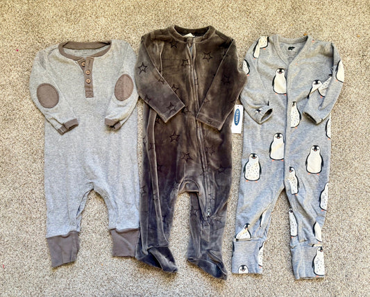 #43 Gender Neutral Sleepers Boys or Girls 6-9m EUC-NWT