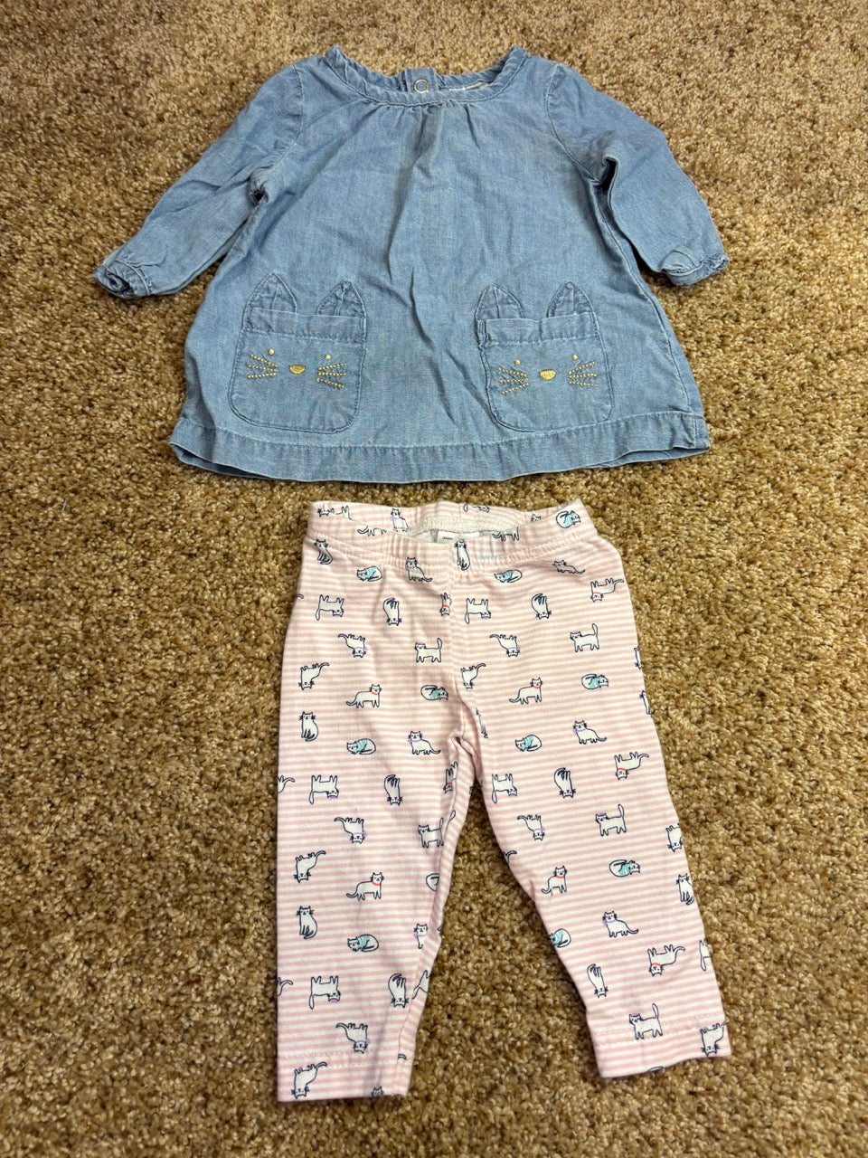 #86A girls 3 mo carters outfit