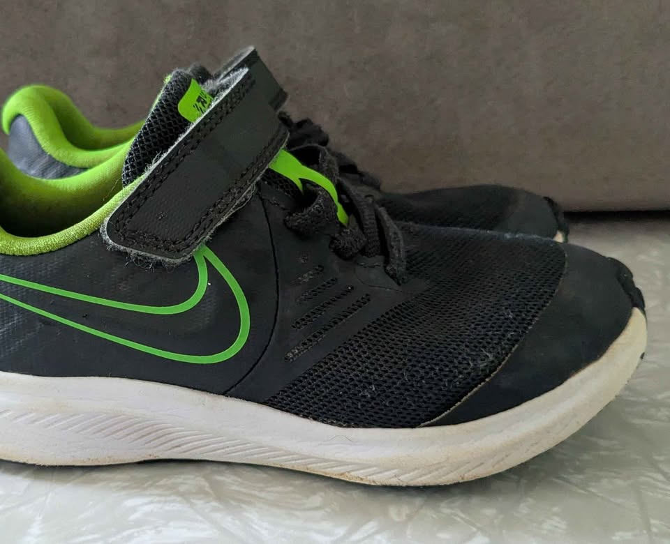 #61 Boys 11c Nike Sneakers Neon Green & Dark Gray