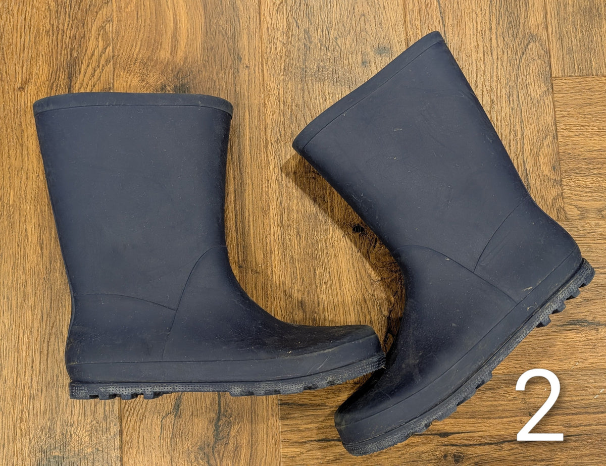#3 Cat & Jack navy rain boots, size 2