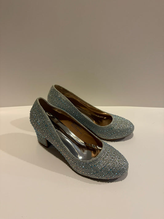 179 "Reduced" Girls Badgley Mischka Silver Sparkley High Heels-Size 2