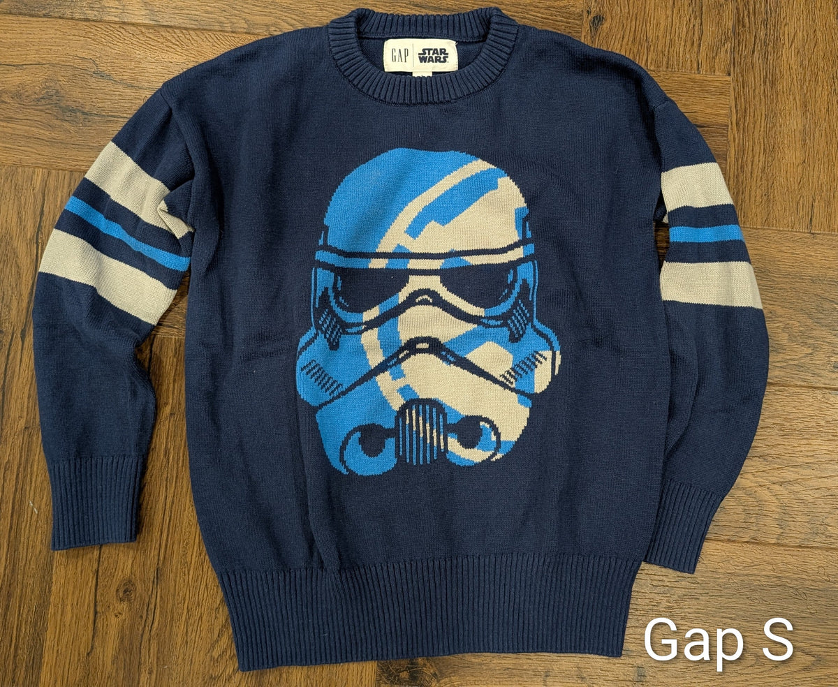 #3 Gap size S Stormtrooper sweater
