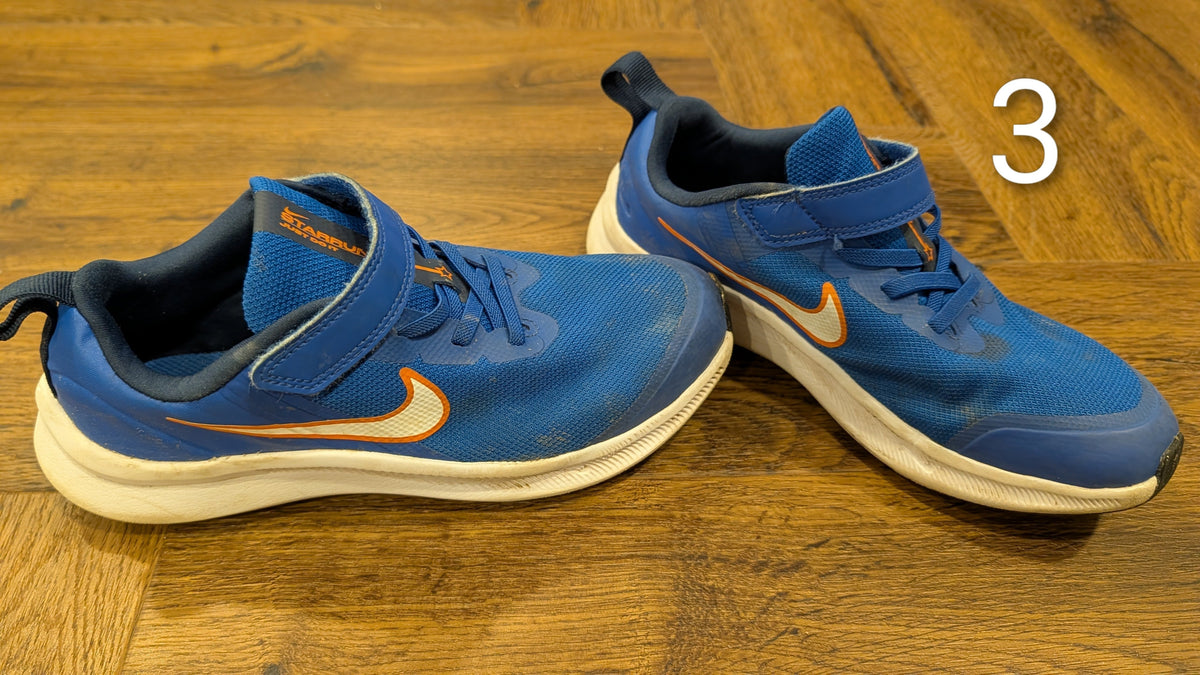 #3 Blue Size 3 Nike velcro shoes