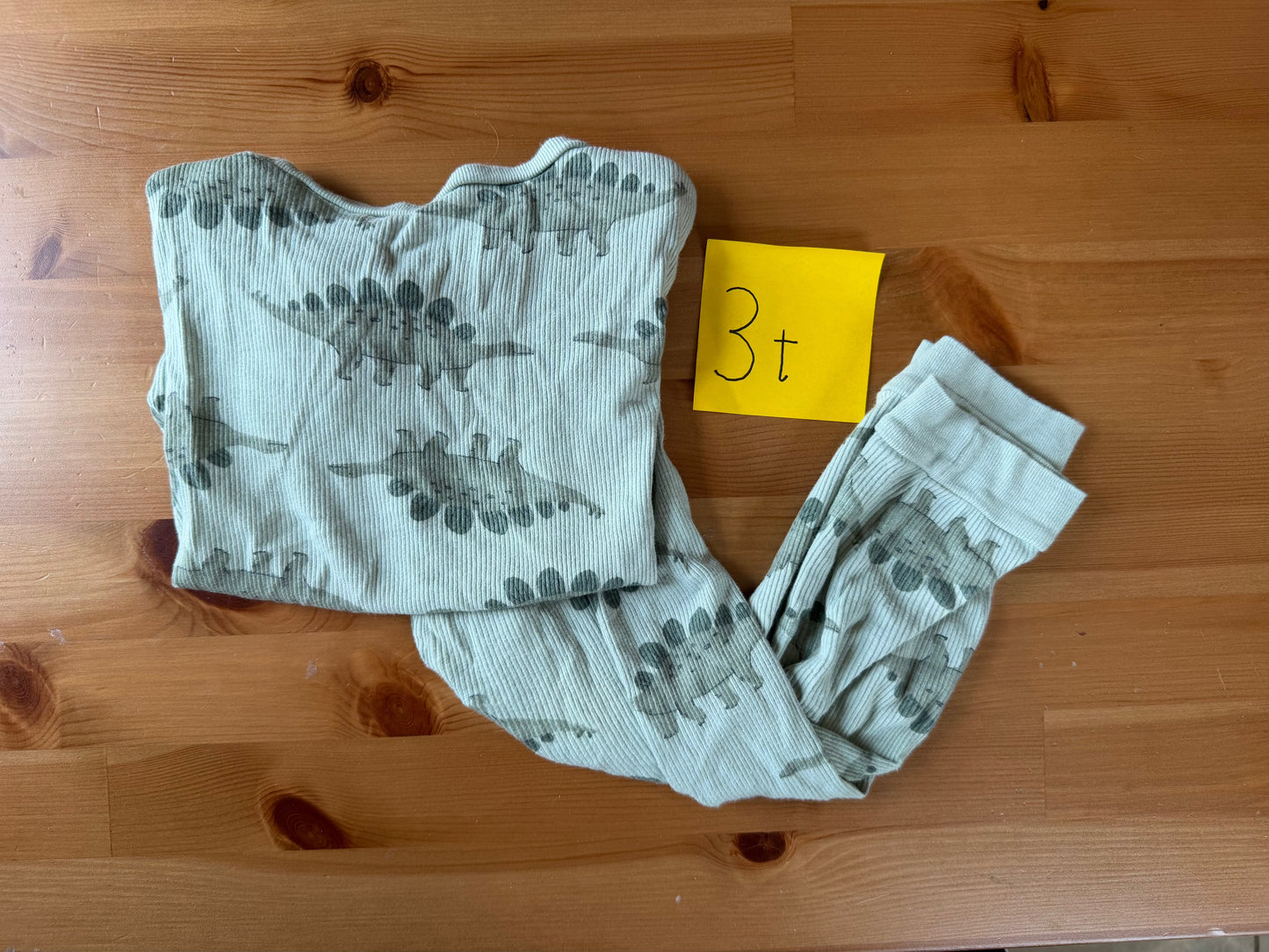 Seller #94 Boys 3T Pajama Bundle Old Navy, Bamboo, Carters