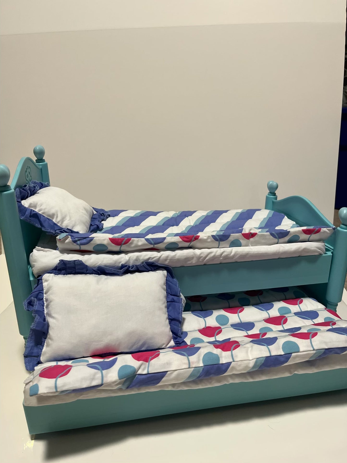 #121 American Girl Doll blue wooden trundle bed, EUC