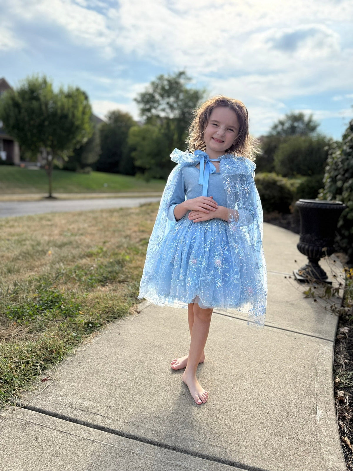 #141 Girls 5 Only Little Once Frozen Elsa Tulle Dress with Cape 1 of 2 available