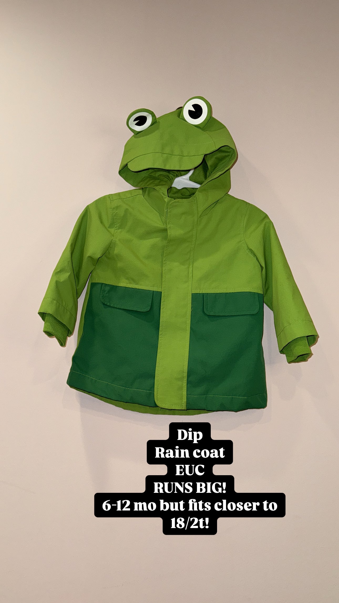 90b Dip frog rain coat, runs BIG