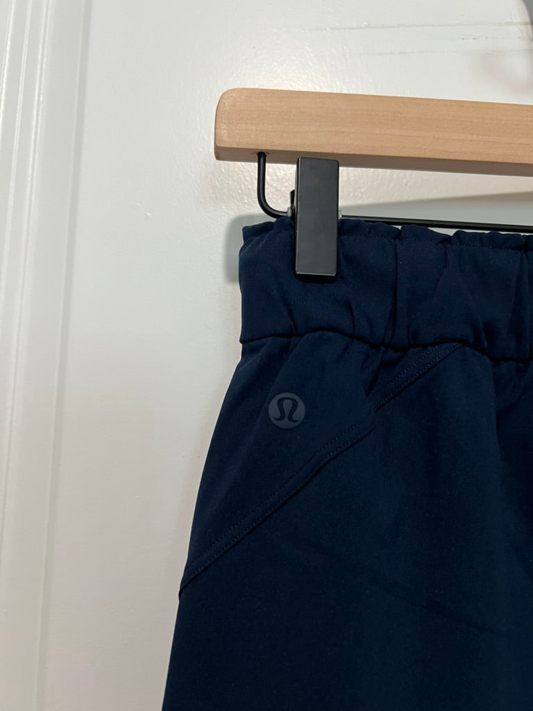 Seller 476 - Lululemon Stretch High-Rise 7/8 Pant Size 4 True Navy NWT $118
