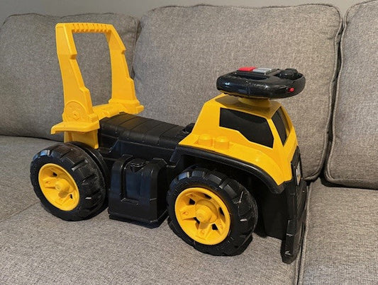 Seller #79 | Cat Ride on Truck REDUCED