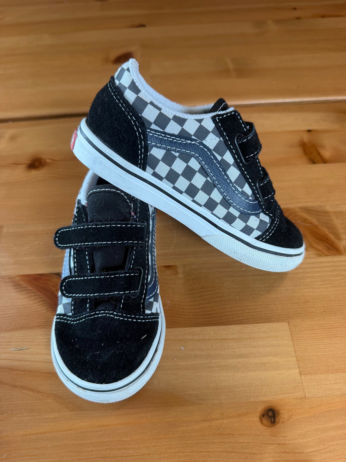 Seller #94 Toddler Boys Vans 10.5c Checkered and Navy EUC