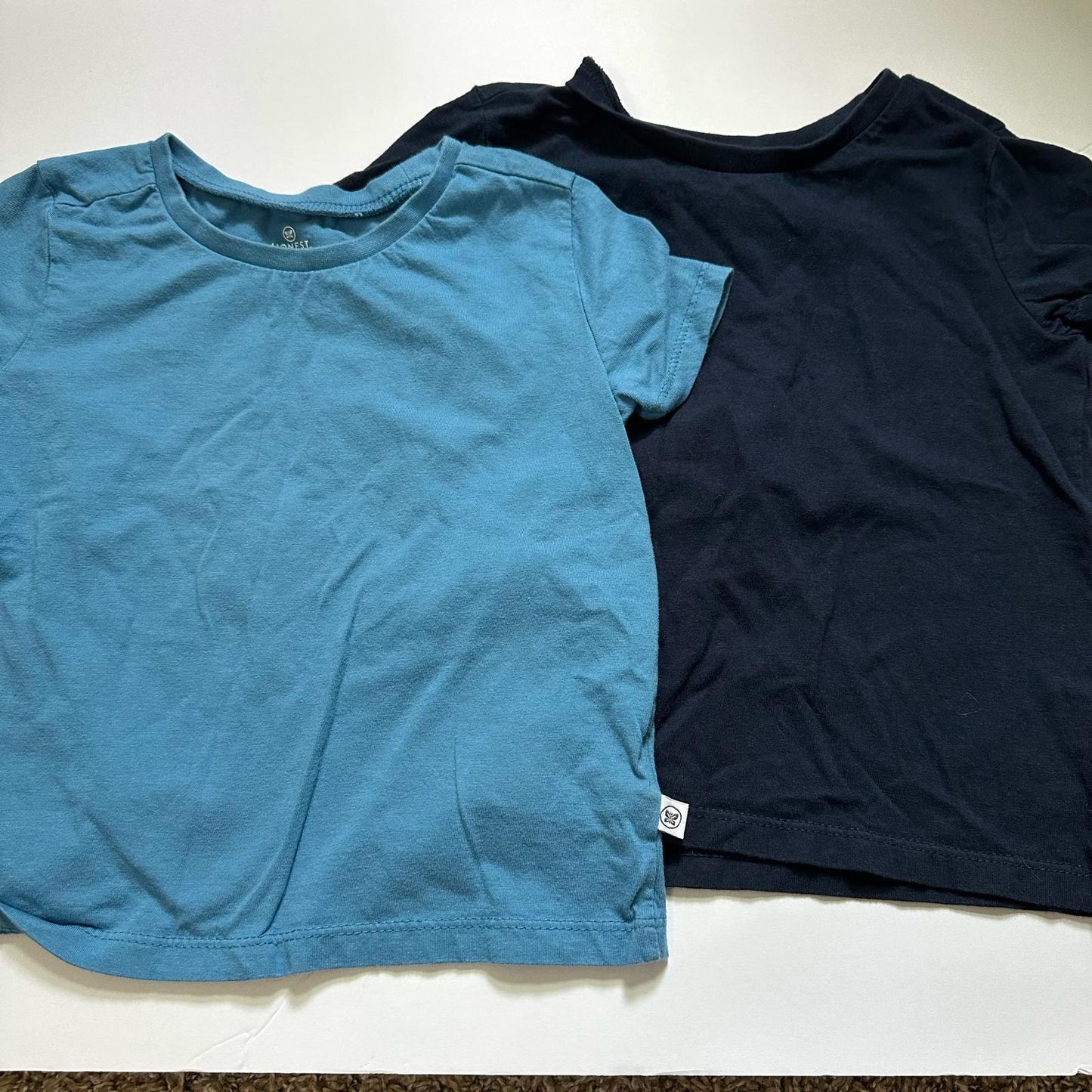 #162 Honest Co Shirt Bundle Boys 3T