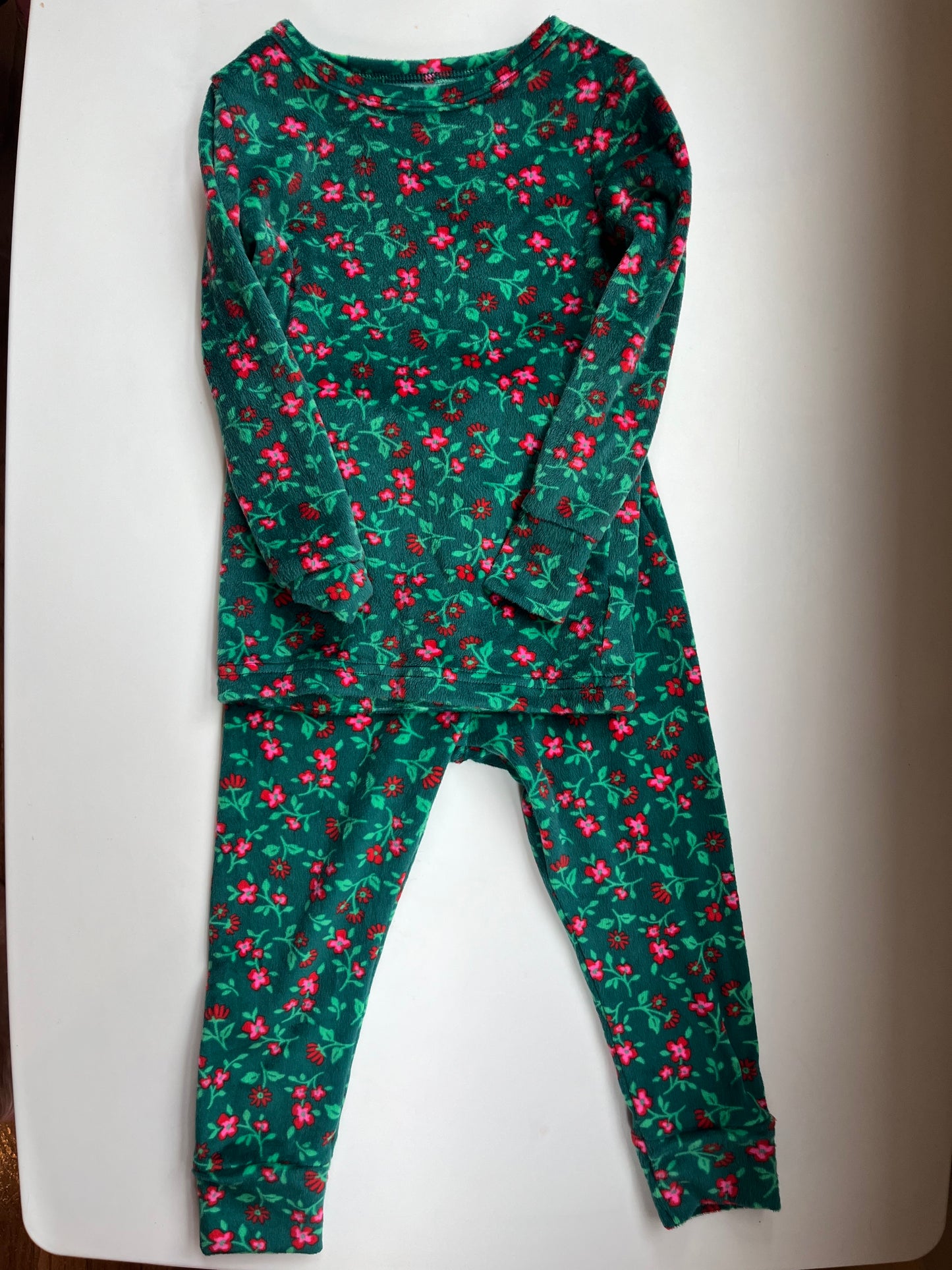 Seller #20 cat and jack soft fleece Christmas pajamas 2t