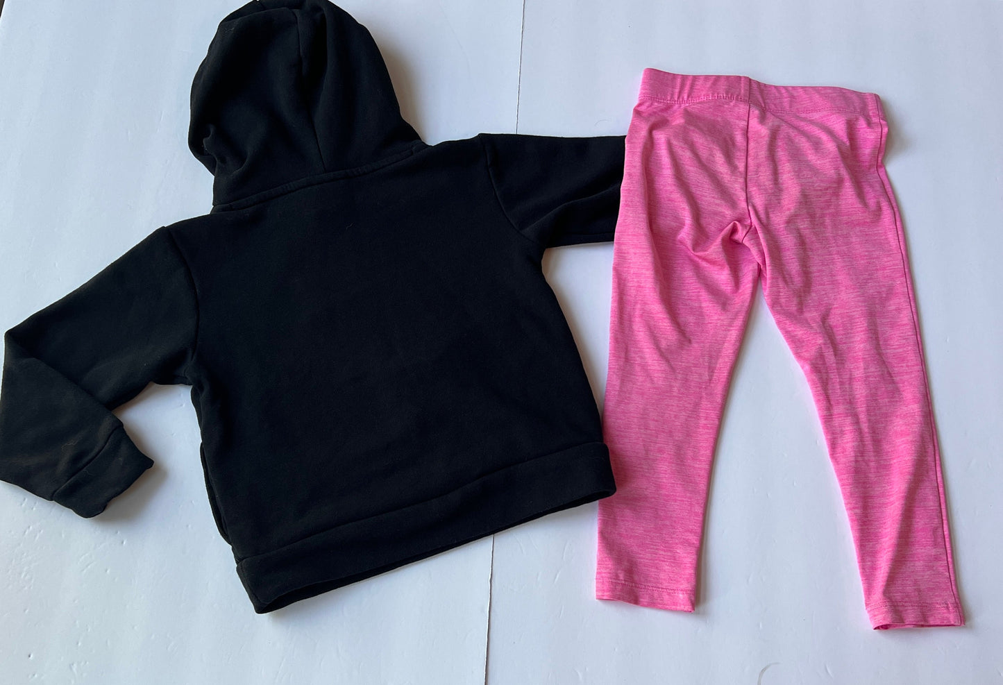 #180 Girls XXS(3/4) Puma Black Sweatshirt Hoodie and Pink Athletic Legging Set