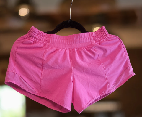 Lululemon Size 4 Hottie Hot Sonic Pink Shorts EUC