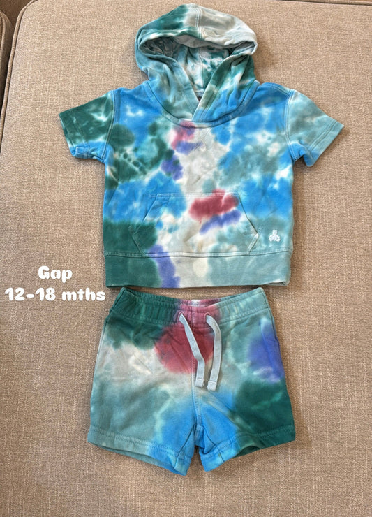 #145 Gap sweat set (short) Girls 12-18 mth EUC