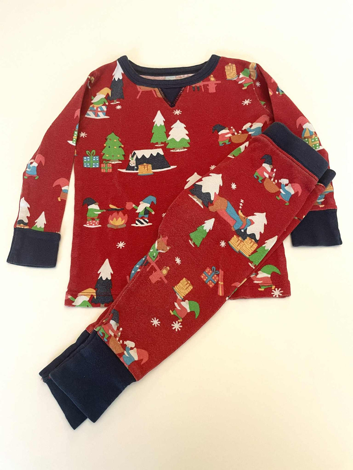 #54 - Boys 2T Christmas Gnome Pajamas