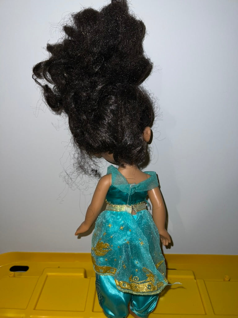 Seller #76 - Disney Aladdin Princess Jasmine - Toddler Doll