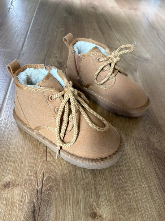 #6 - Dream Pairs Boys Fleece-Lined Boots - Size Toddler 10