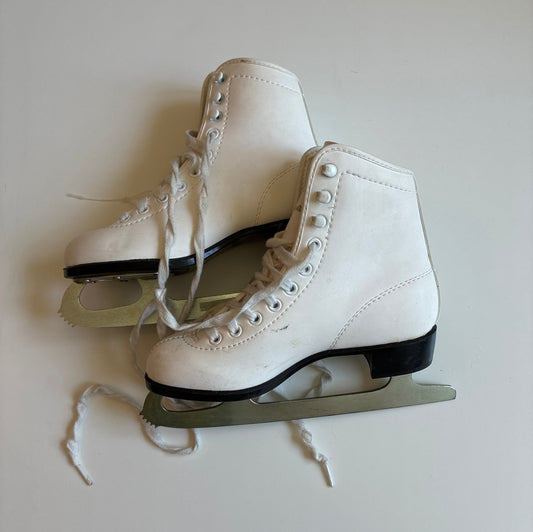 Seller 76 Girls Figure Skates Size 1