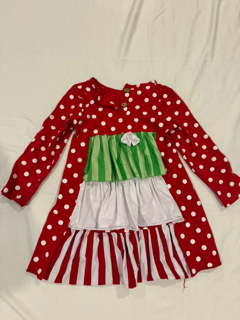 Seller # 142 Girls XXL (7/8) red/green ruffle Christmas tree outfit