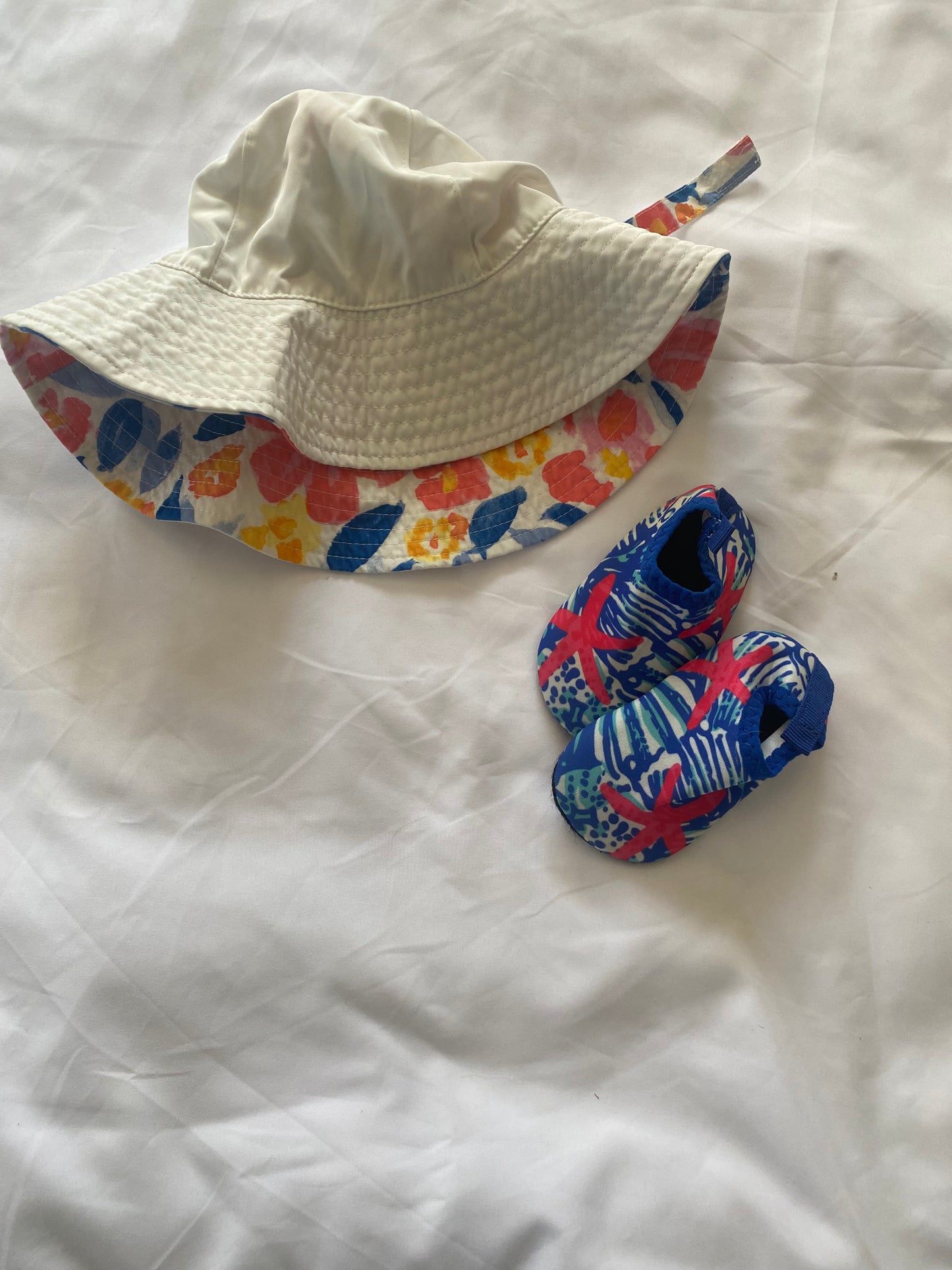 Reversible sun hat with SPF (6-12M) & swim shoes (size 2-3 US)