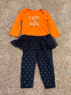 #47 girls 9mo halloween outfit, carters