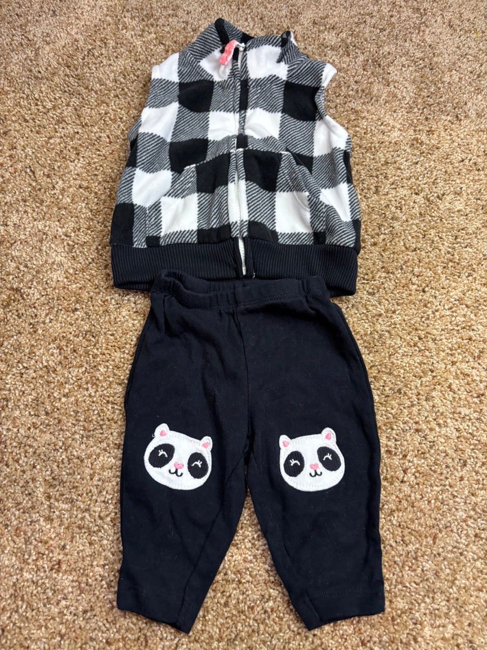 #86A girls 3 mo carters panda outfit