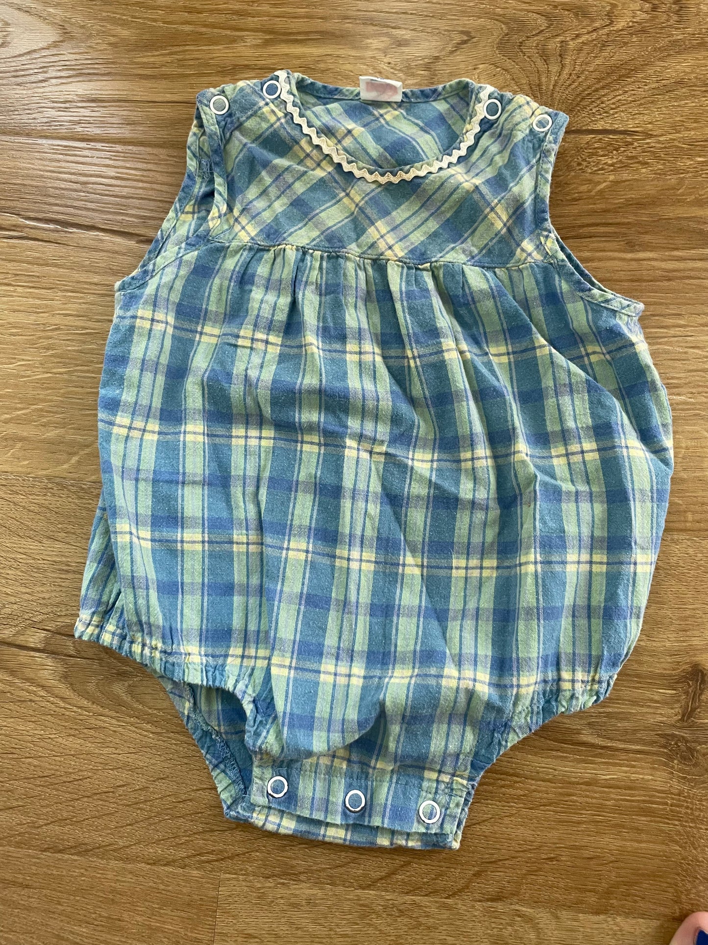 #6 - Girls Sleeveless Onesie, Blue/Green, 6-9 months