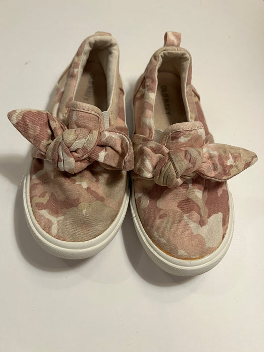 Girls Shoe 9 Old Navy Pink Camo