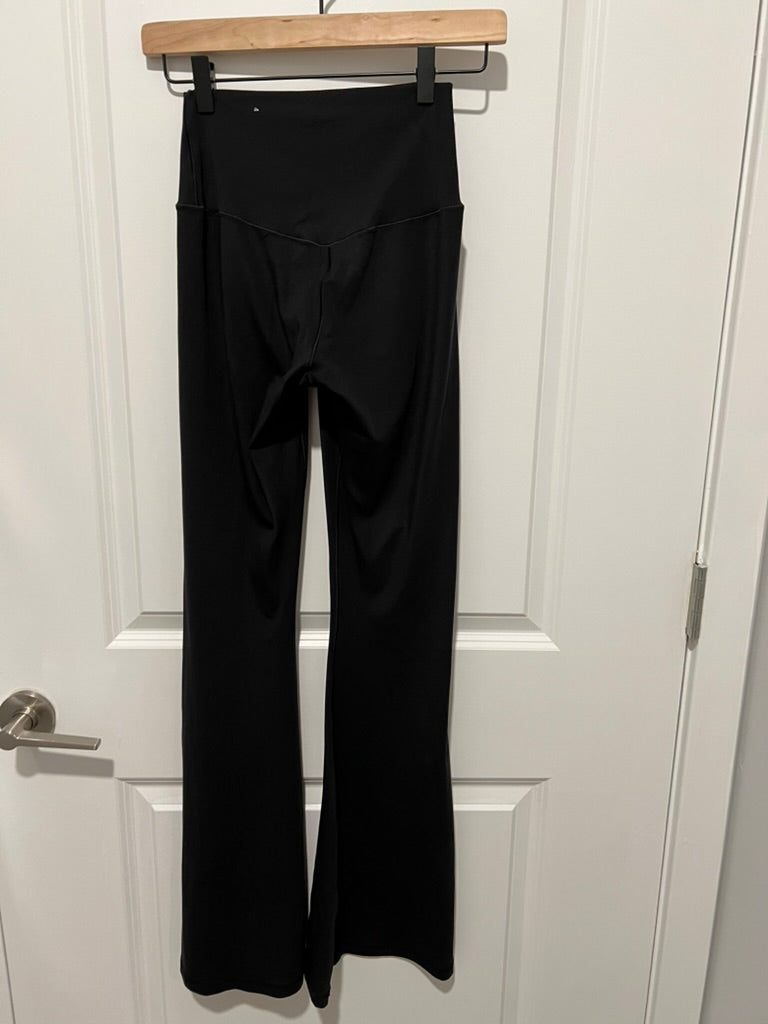 Seller #76 - Aerie Real Me Flare High-Rise Leggings - Black - Size Medium