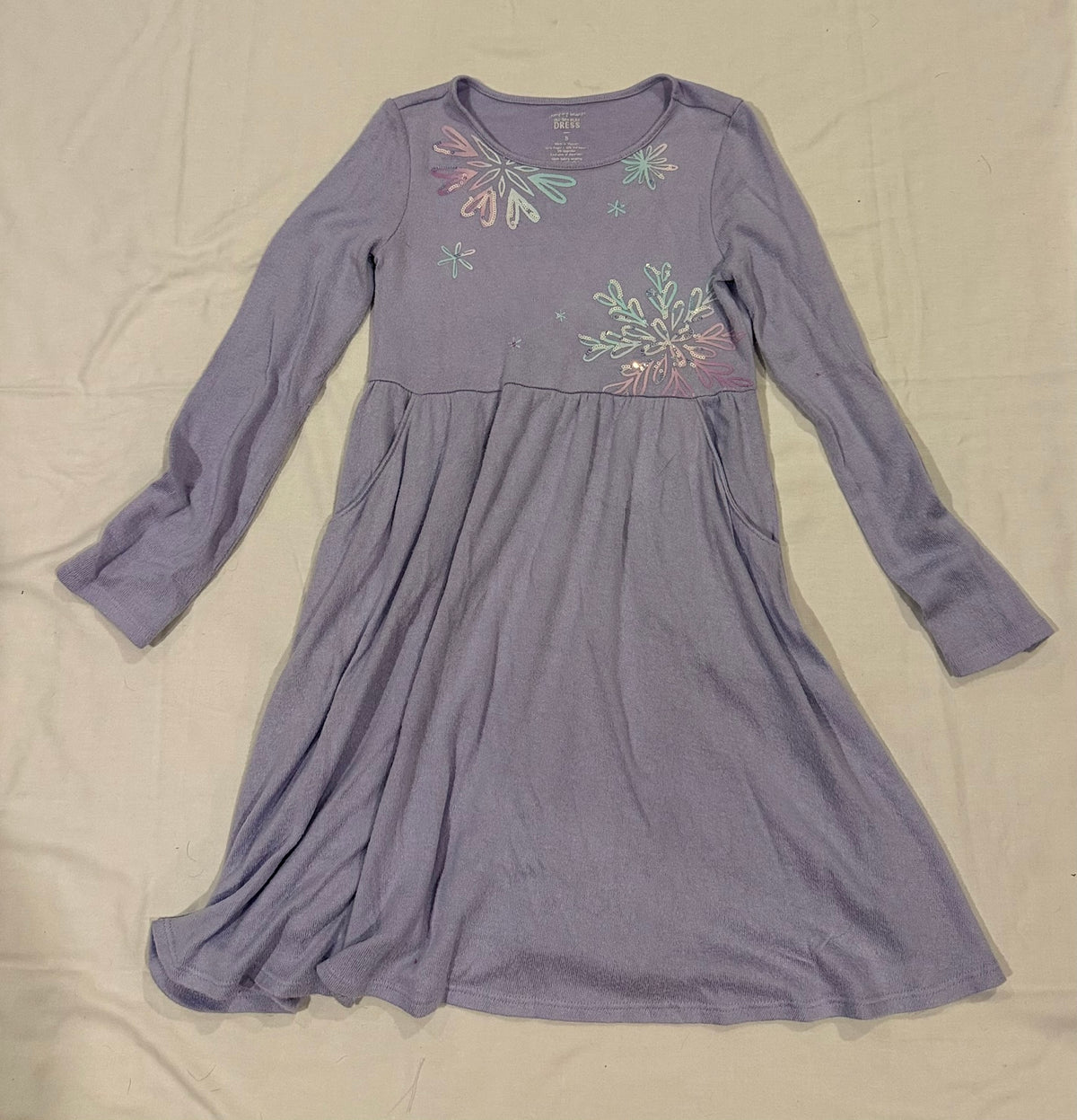 Seller #142 Girls' size 8 Jumping Beans Snowflake dress
