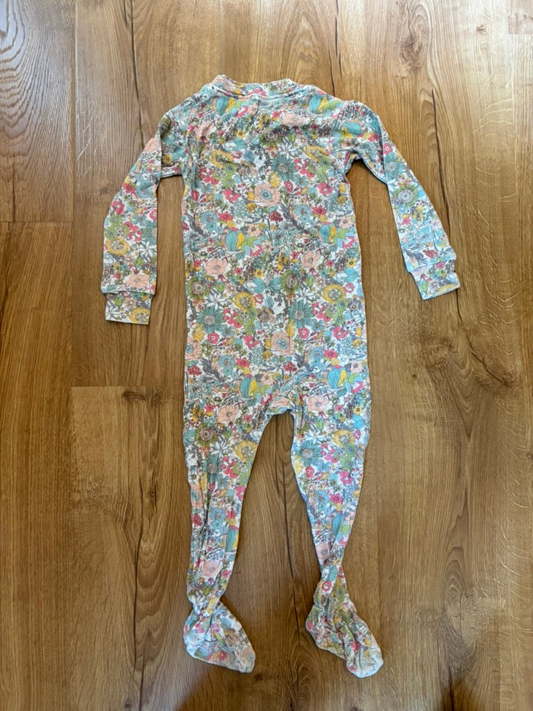 #6 - Vaenait Baby Girls Footed Pajamas -24 months