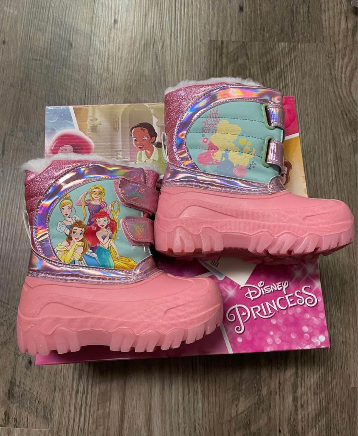 New Toddler Girl Size 9 Disney Light Up Snow Winter Boots