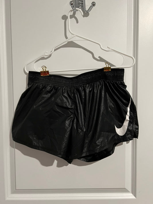 Seller #76 - Women's Nike Shorts NWT - Black with White Logo - Size Medium