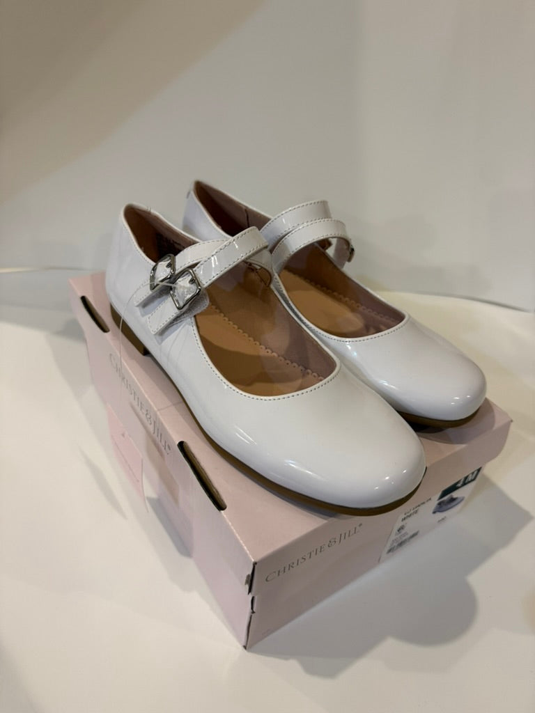 Seller # 142 NWT Girls size 4 Christie & Jill white dress shoes