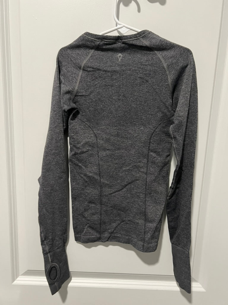 Seller #76 **REDUCED** - IVIVVA By Lululemon Fly Tech Long Sleeve Tee Thumbholes Charcoal Gray Girls XS