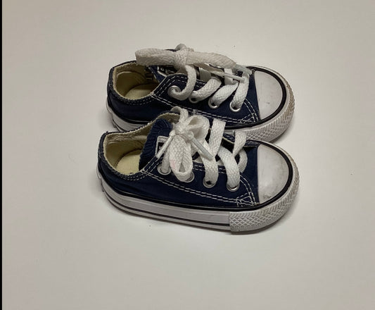 #129 Converse 3 (baby)