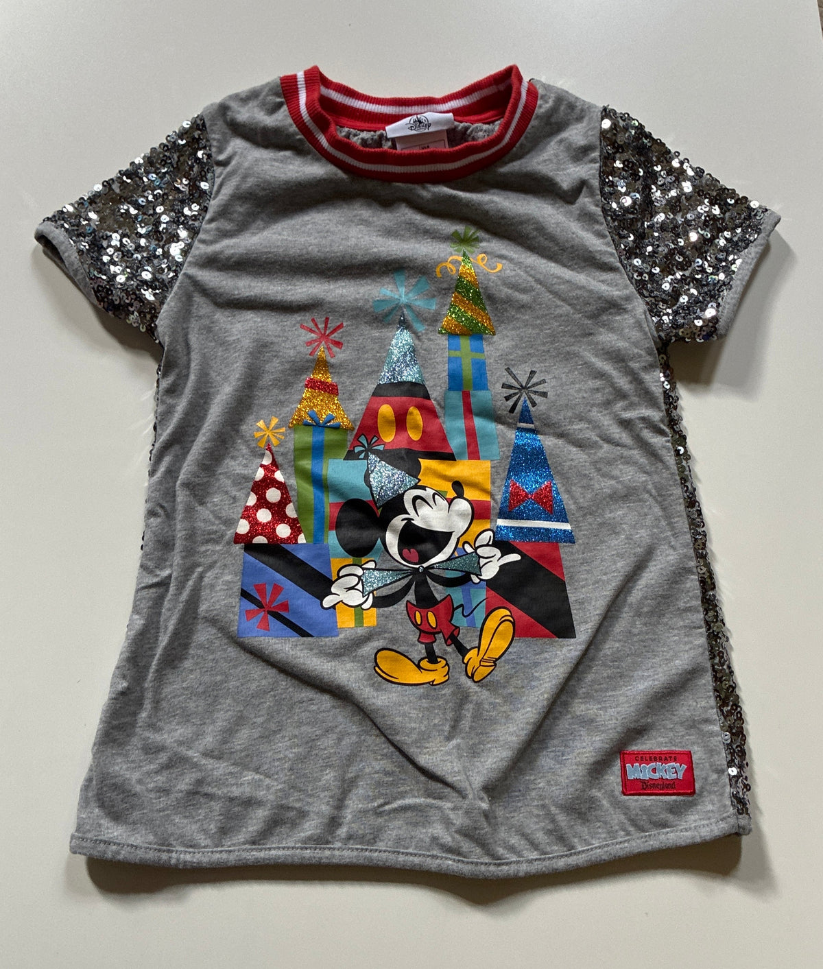 Seller 76 Girls Disney Top Size M (130)