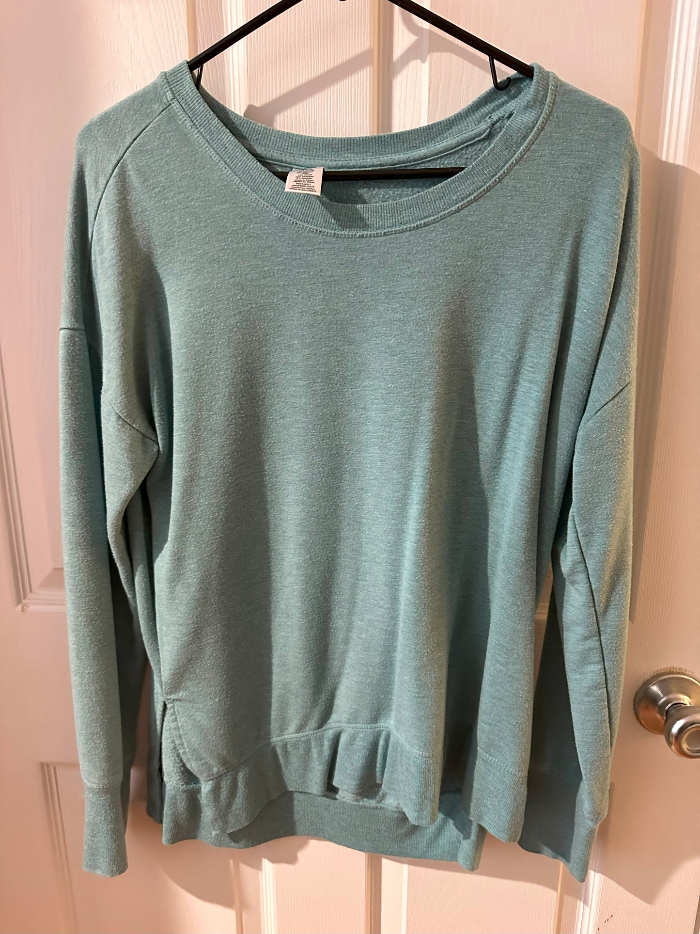 #8 Women's Sweater Size Medium- Torquise