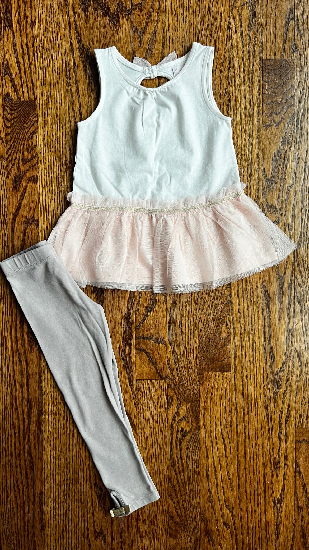 Seller #115 - Boutique Brand Girls 3T Spring Set, Pink Tulle Tank Top & Grey Leggings, EUC