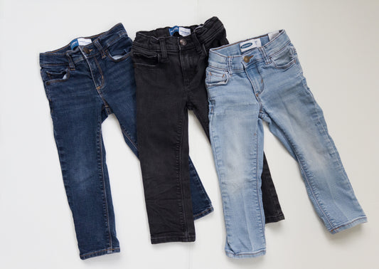 #38 (3) Old Navy Karate Skinny Jeans Toddler Size 3T