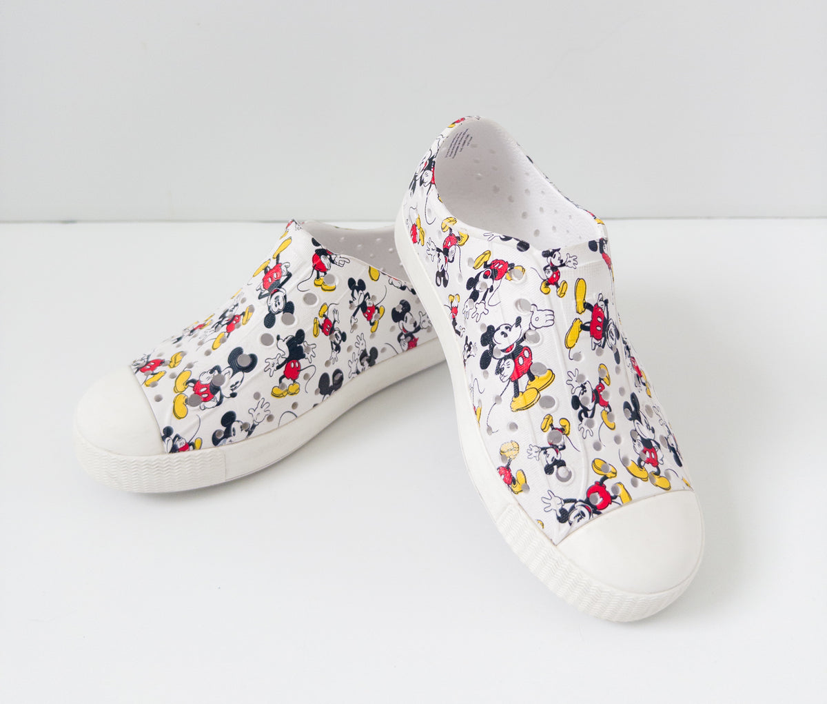 #38 Disney Mickey Natives Size C12