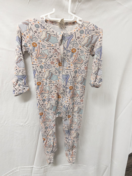 #151 girls 6-12 month bamboo gymnastics themed pajamas EUC