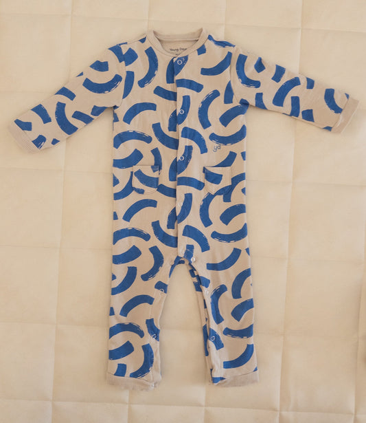 #152 Young Days 18-24m pattern jumper - EUC