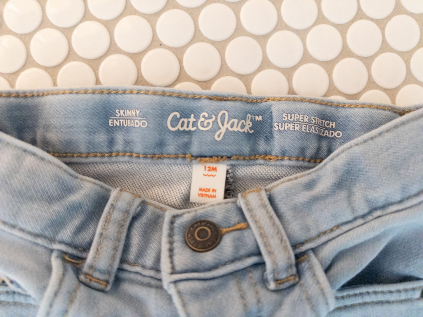 Cat & Jack 12m Light Wash Jeans - EUC