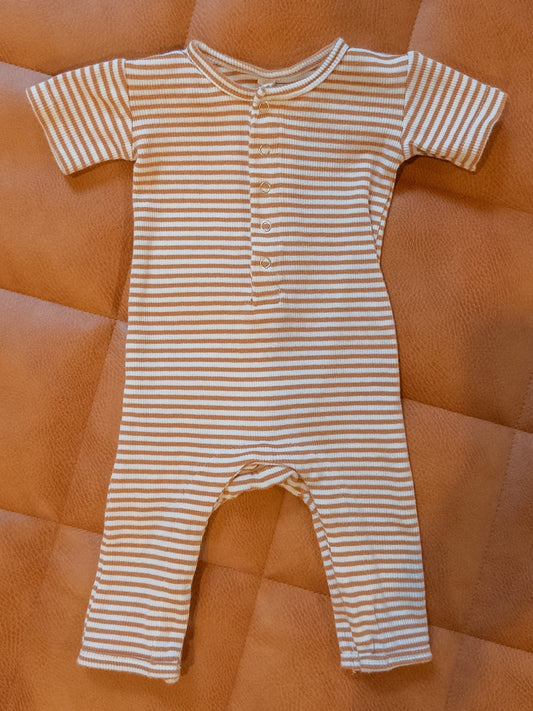 #152 Quincy Mae 0-3m ribbed stripe outfit - EUC