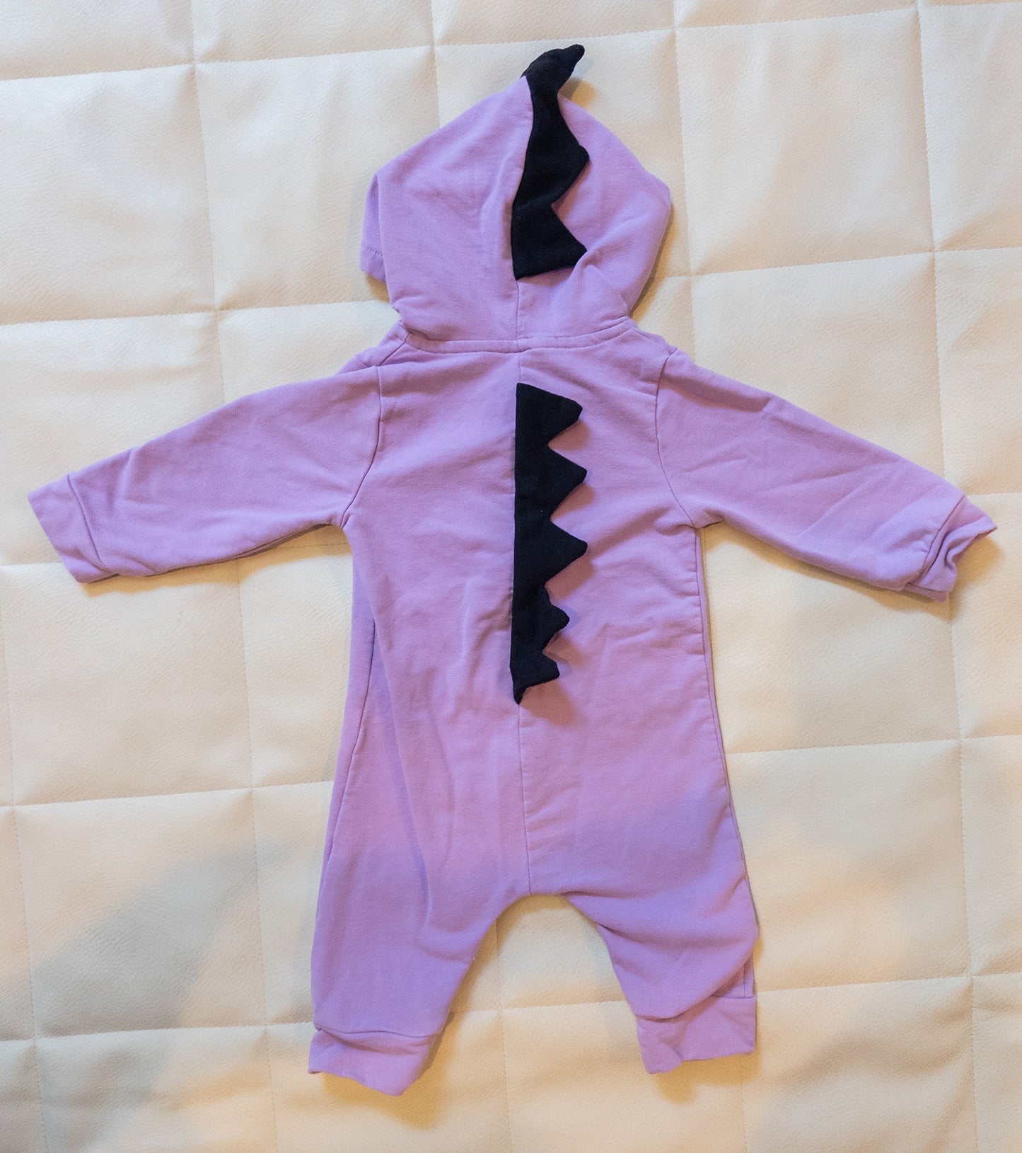 #151 3-6m girls dinosaur zip jumper, boutique brand - EUC
